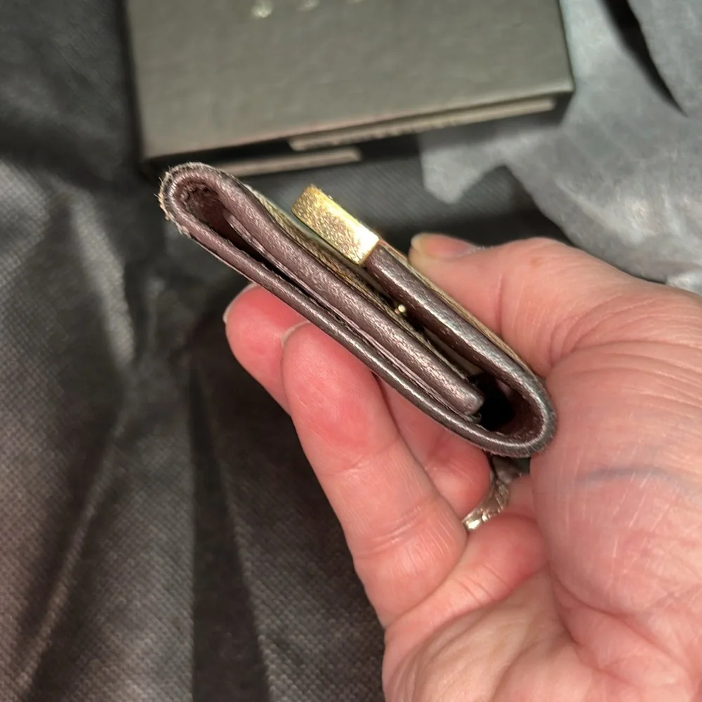 Gucci elegant key